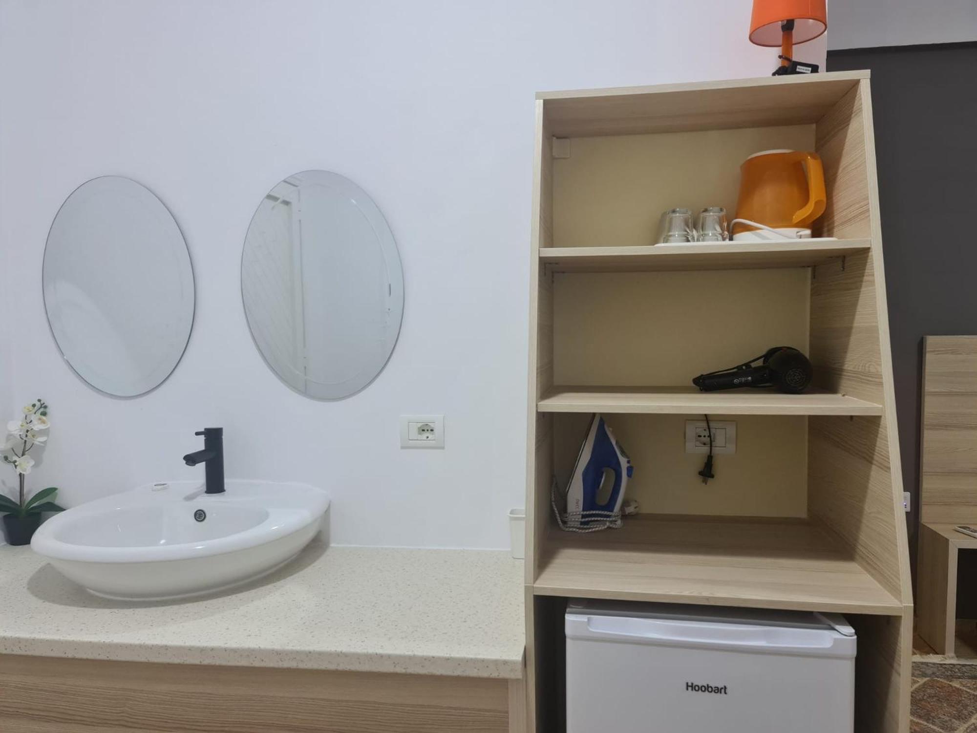 Salt Life Hotel Dhermi Luaran gambar