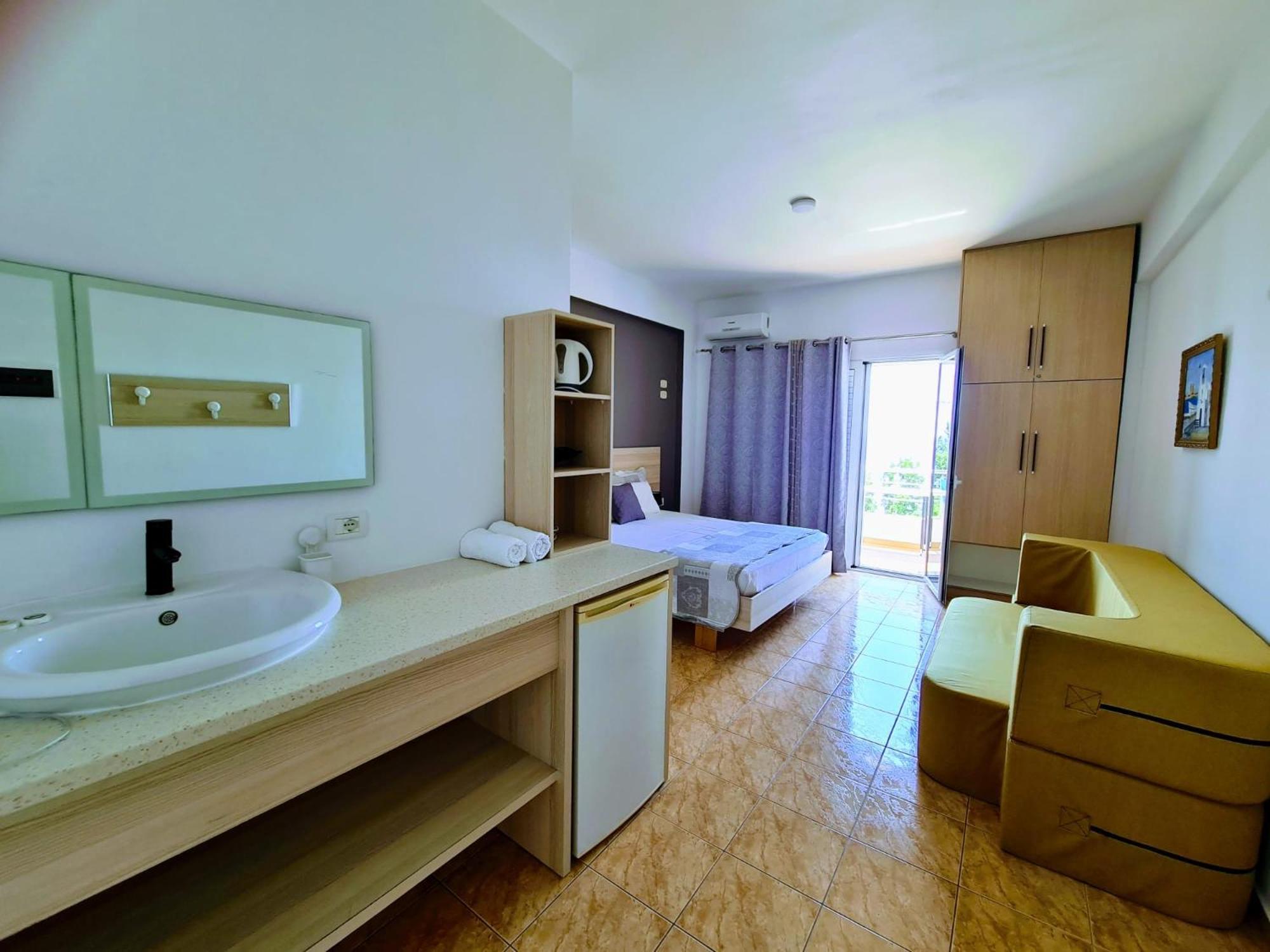 Salt Life Hotel Dhermi Luaran gambar