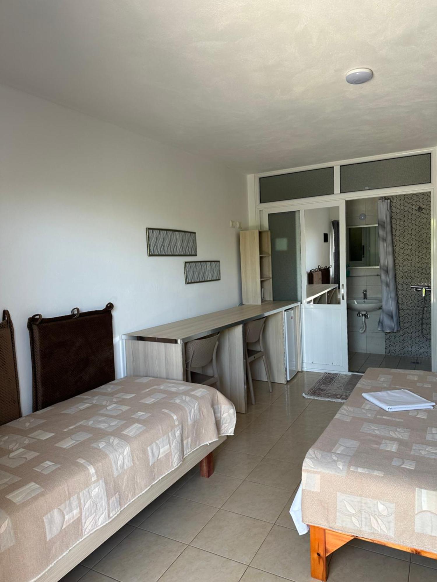 Salt Life Hotel Dhermi Luaran gambar